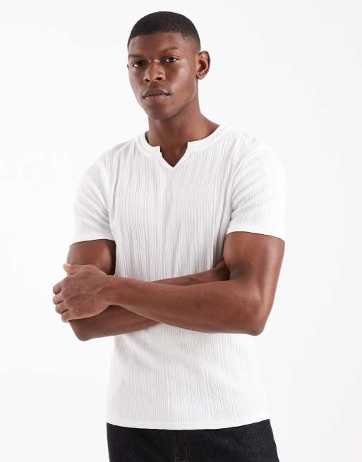 ASOS DESIGN - T-shirt attillata bianca a coste con intaglio sul collo