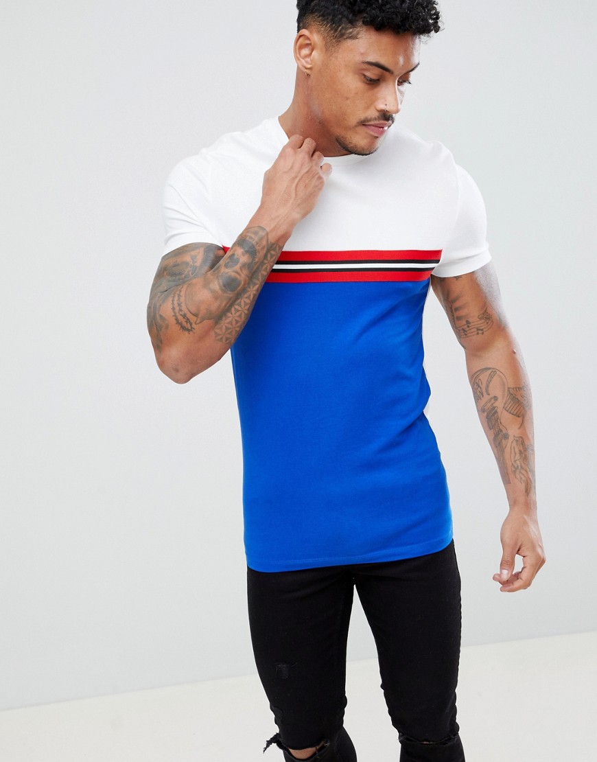 ASOS DESIGN - T-shirt attillata blu con righe e pannello a contrasto