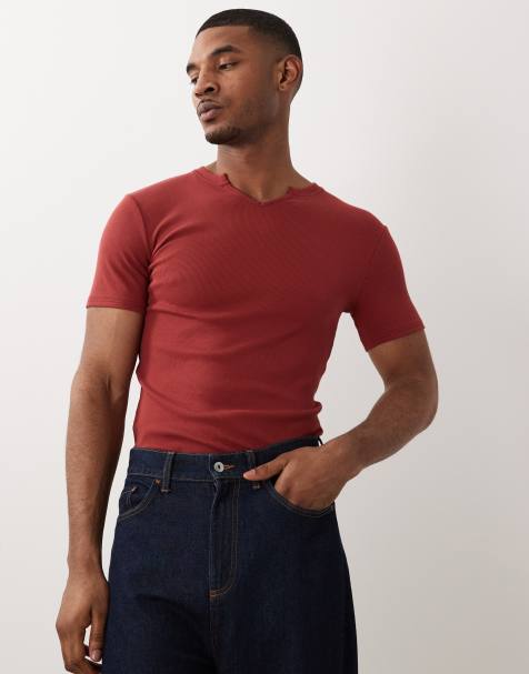 ASOS DESIGN - T-shirt attillata bordeaux a coste con scollo a intaglio - view 1