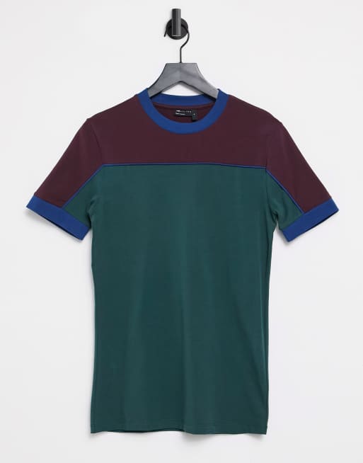 ASOS DESIGN - T-Shirt attillata color block verde e bordeaux