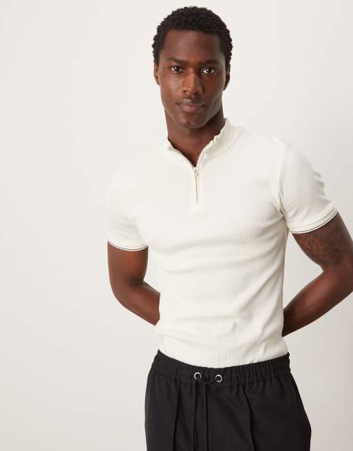 ASOS DESIGN - T-shirt attillata e accollata color panna con zip sul colletto