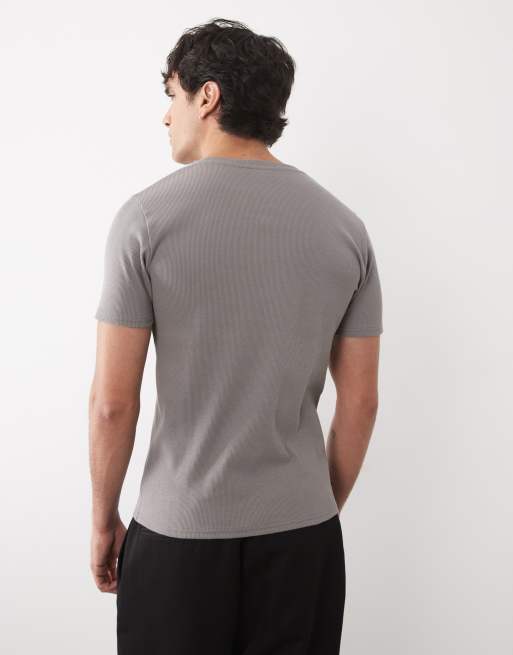 ASOS DESIGN - T-shirt attillata grigia a coste con intaglio sul collo, 4 di 5