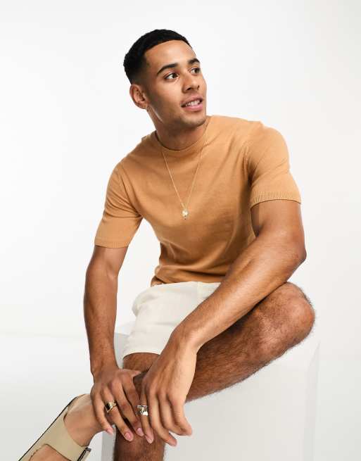 ASOS DESIGN - T-shirt attillata leggera in maglia di cotone color cuoio