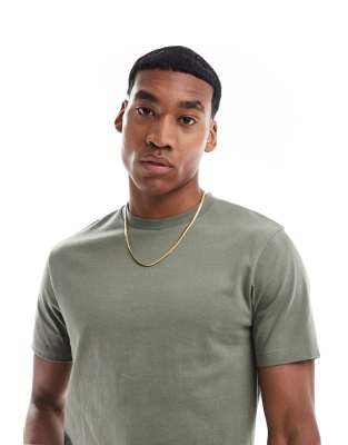 ASOS DESIGN – T-Shirt aus schwerem Stoff in Khaki mit Rundhalsausschnitt  