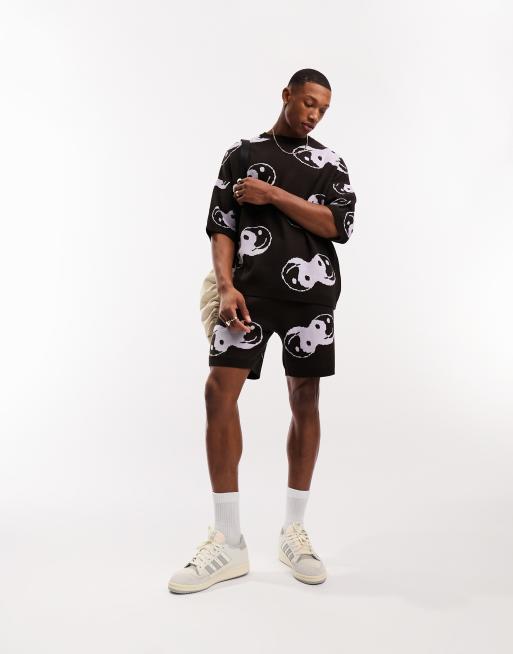 ASOS DESIGN – T-Shirt aus Strick in Braun mit Yin-Yang-Print, Kombiteil, 4 von 4