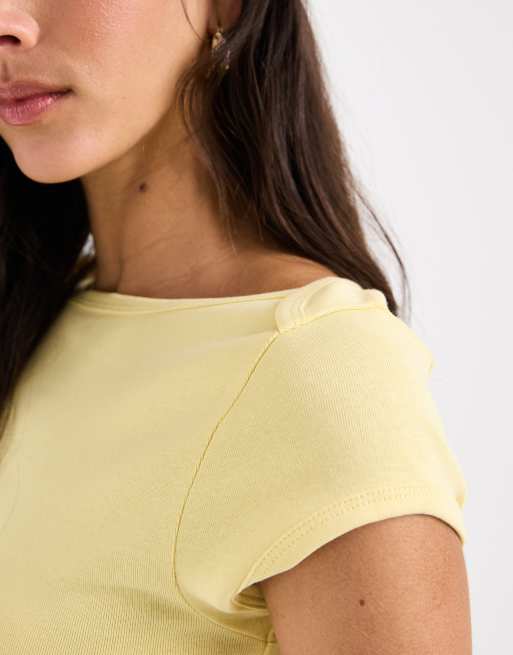 ASOS DESIGN - T-shirt baby a maniche corte color latticello con scollo a barchetta, 3 di 4