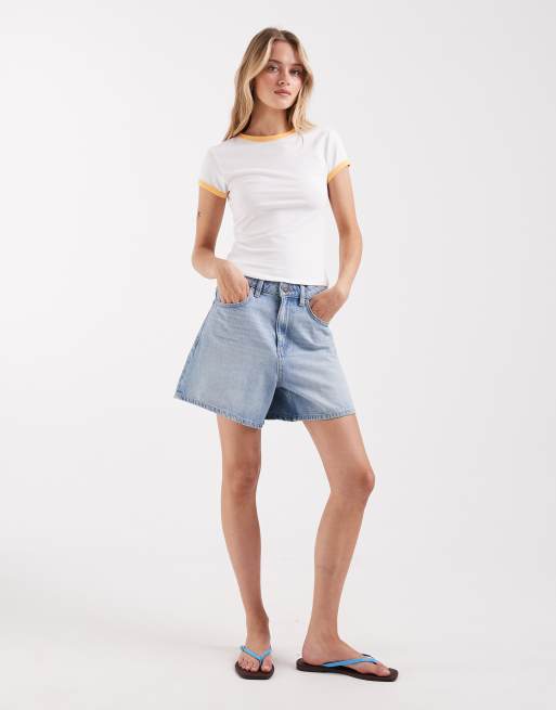 ASOS DESIGN - T-shirt baby bianca a maniche corte con bordi arancioni a contrasto, 3 di 4