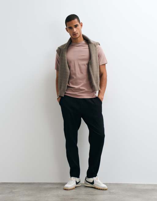 ASOS DESIGN - T-shirt basic marrone regular fit, 2 di 5