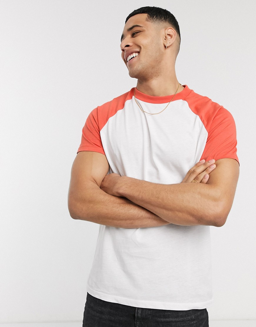 ASOS DESIGN - T-shirt bianca e rossa con maniche a contrasto-Bianco