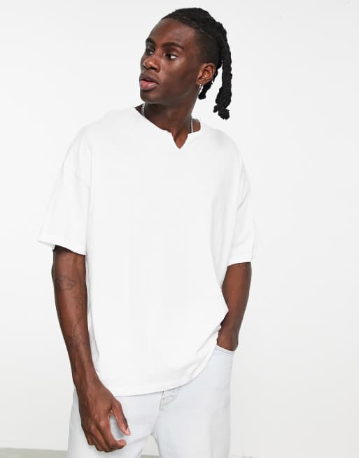 ASOS DESIGN - T-shirt bianca oversize con intaglio sul collo