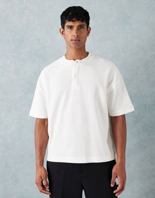 ASOS DESIGN - T-shirt bianca testurizzata oversize con collo serafino