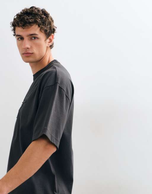 ASOS DESIGN t-shirt boxy oversize avec appliqué en gris charbon délavé, 4 de 5