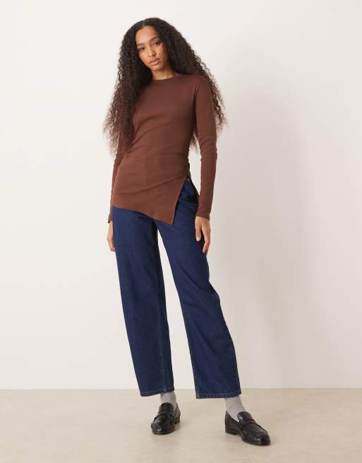 ASOS DESIGN - T-shirt cintré à manches longues - Marron chocolat, 2 de 4