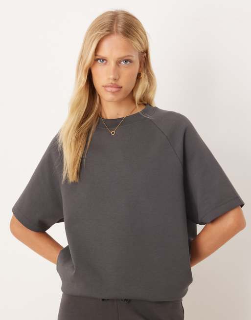 ASOS DESIGN - T-shirt color antracite in tessuto interlock con maniche raglan in coordinato, 1 di 4