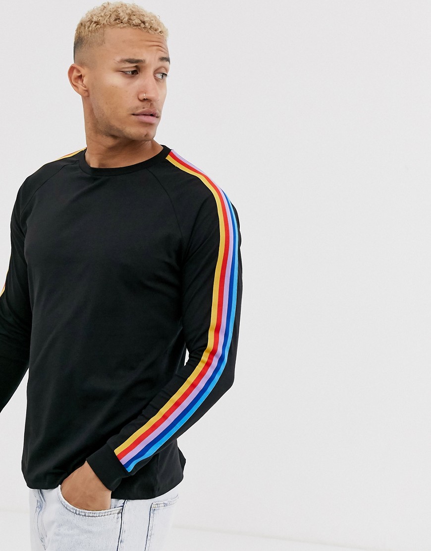 ASOS DESIGN - T-shirt comoda a maniche lunghe nera con fettucce arcobaleno-Nero