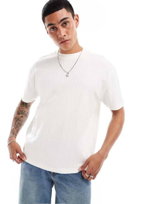 ASOS DESIGN - T-shirt comoda color crema in seersucker 