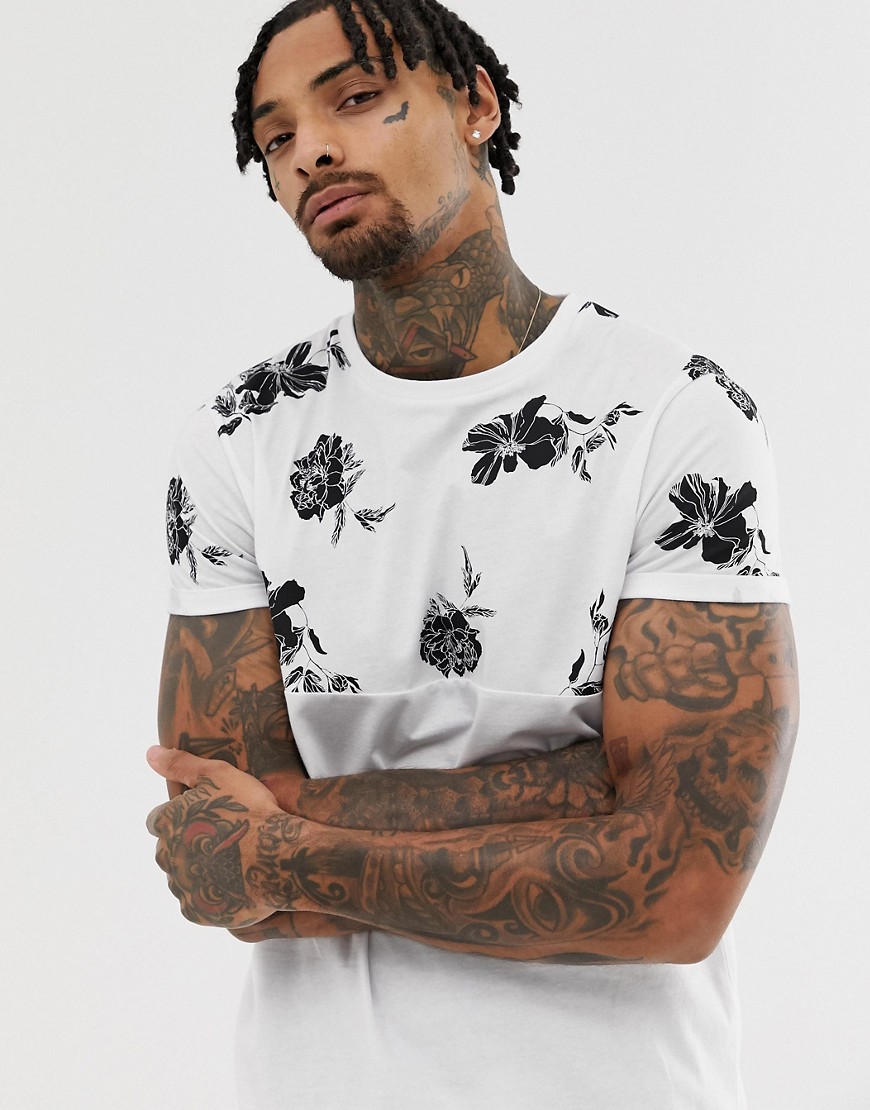ASOS DESIGN - T-shirt con carré a fiori e maniche con risvolto-Bianco