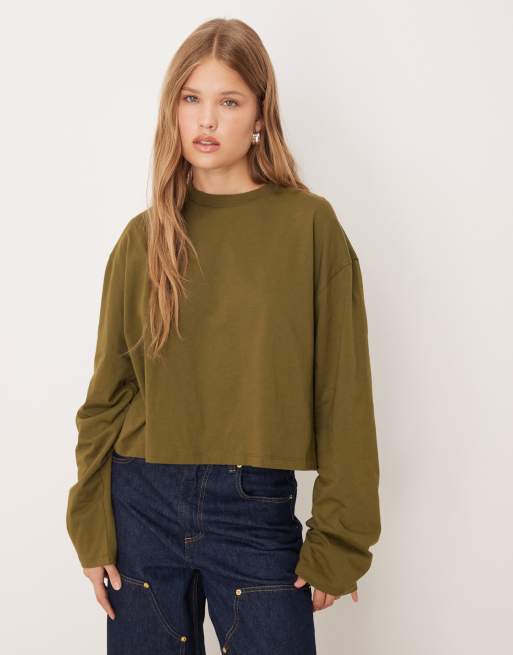 ASOS DESIGN - T-shirt corta squadrata a maniche lunghe color oliva scuro