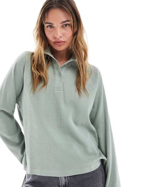 ASOS DESIGN - T-shirt corta squadrata a maniche lunghe color salvia a nido d'ape - view 1