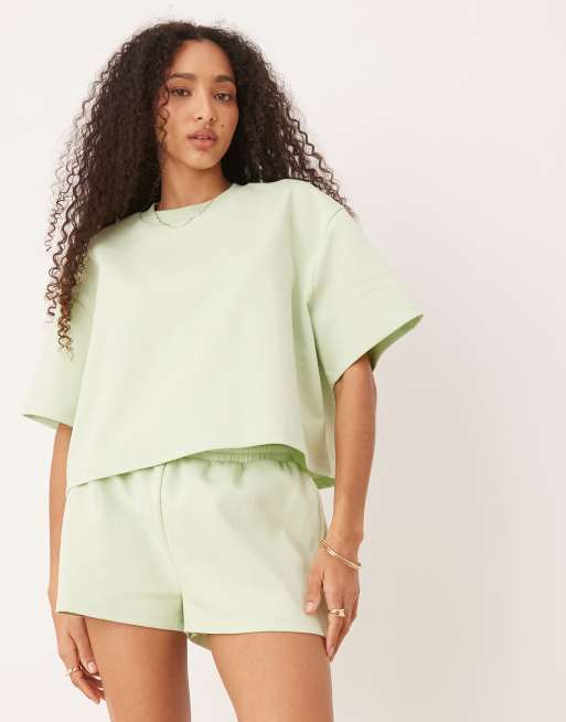 ASOS DESIGN - T-shirt corta squadrata in tessuto interlock verde pastello in coordinato
