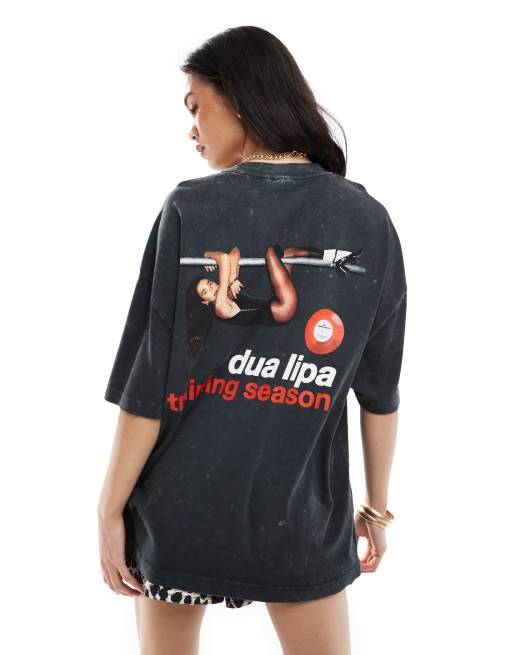 ASOS DESIGN - T-shirt coupe boyfriend avec motif Dua Lipa sous licence au dos - Anthracite délavé