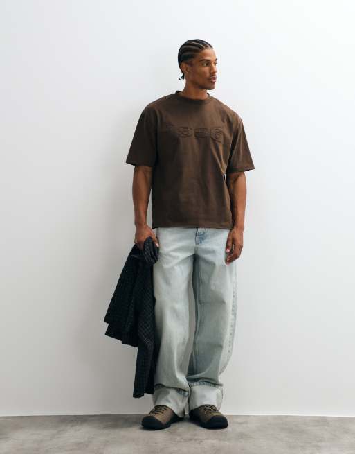 ASOS DESIGN t-shirt coupe carrée décontracté avec imprimé appliqué et bords bruts marron, 2 de 5