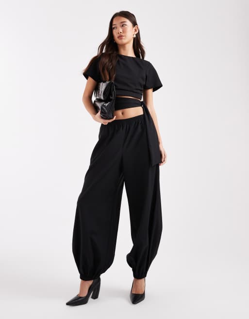 ASOS DESIGN - T-shirt crop top à épaulettes à taille nouée sur le côté - Noir, 2 de 4