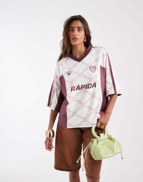 ASOS DESIGN - T-shirt da calcio oversize color pesca con scollo a V e stampa geometrica - view 1