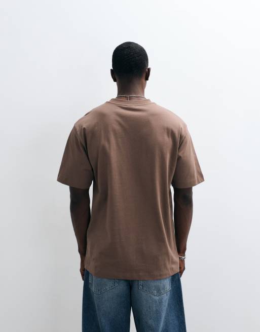 ASOS DESIGN - T-shirt décontracté avec appliqué 10 - Marron, 5 de 5