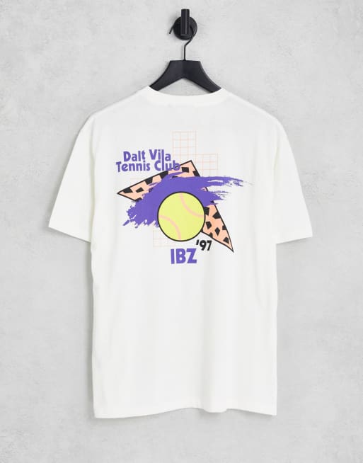 ASOS DESIGN - T-shirt décontracté avec imprimé tennis Ibiza rétro - Blanc