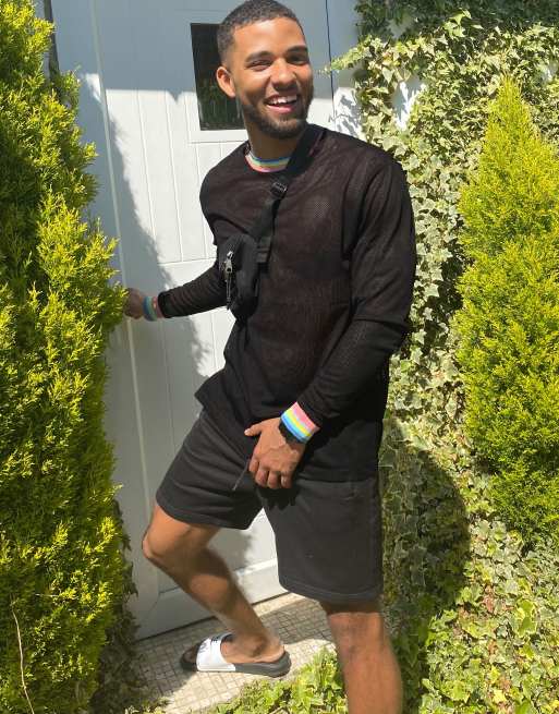ASOS DESIGN - T-shirt décontracté en maille à manches longues avec liserés arc-en-ciel pastel métallisés 