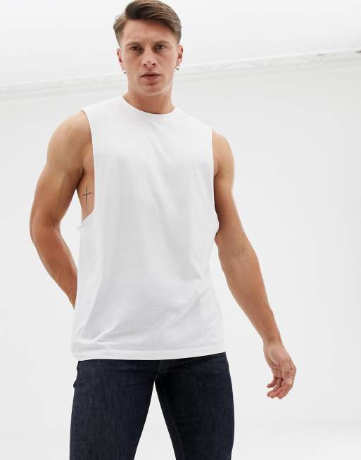 ASOS DESIGN - T-shirt décontracté sans manches avec emmanchures larges - Blanc 