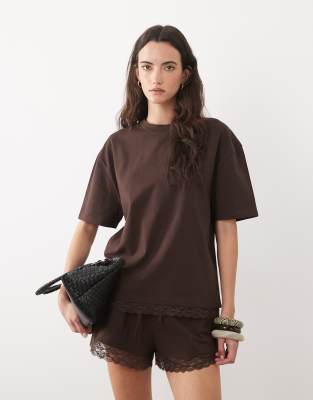 T-shirt d'ensemble oversize en coton avec ourlet en dentelle - Chocolat-Marron XS