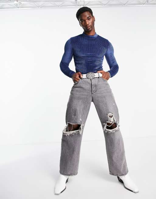 ASOS DESIGN - T-shirt dolcevita attillata a maniche lunghe in velour nero e blu, 3 di 4