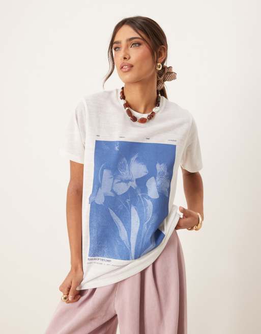 ASOS DESIGN - T-shirt effetto lino color crema con grafica floreale