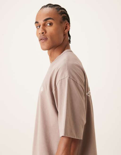 ASOS DESIGN - T-shirt épais oversize coupe carrée à imprimé floral - Marron délavé, 4 de 5