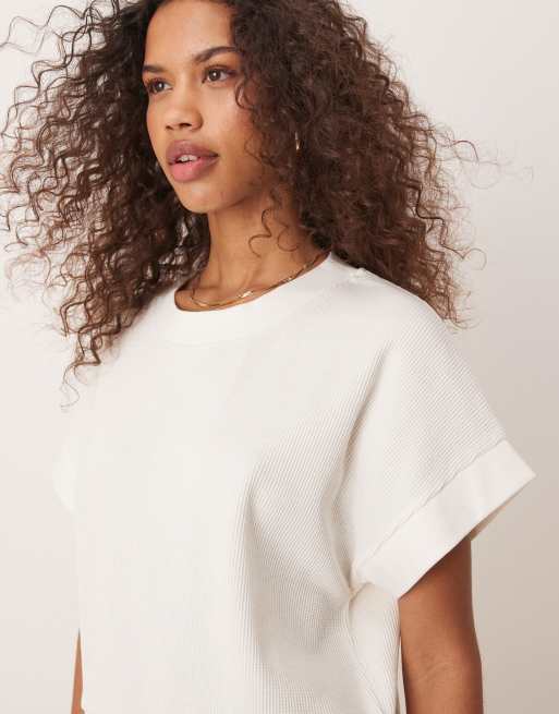 ASOS DESIGN - T-shirt gaufré avec ourlet côtelé épais - Crème, 2 de 4