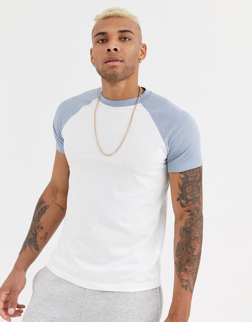 ASOS DESIGN - T-shirt girocollo bianca e blu con maniche raglan-Multicolore