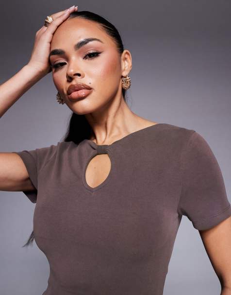 ASOS DESIGN - T-shirt in cupro cioccolato con apertura a goccia in coordinato - view 1