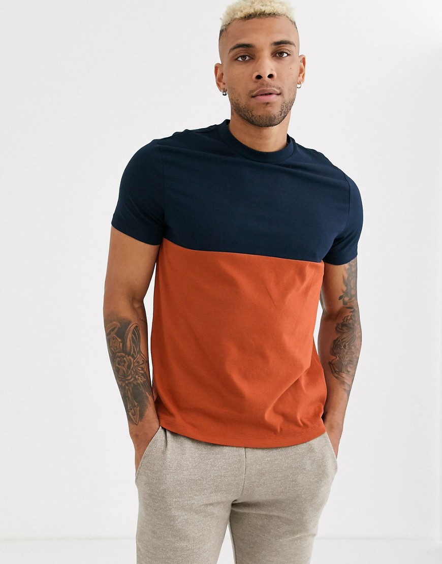 ASOS DESIGN - T-shirt in tessuto organico color cuoio con carré a contrasto-Marrone