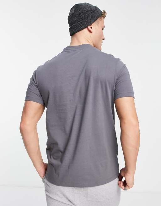 ASOS DESIGN – T-Shirt in verwaschenem Schwarz mit Rundhalsausschnitt, 2 von 4