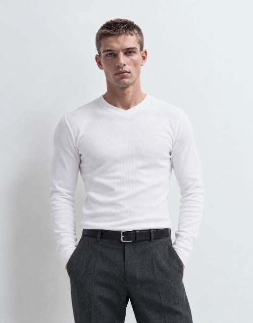 ASOS DESIGN t-shirt manches longues coupe muscle, col V montant, en maille côtelée blanche, 8 de 8