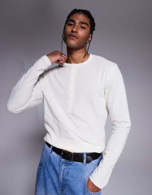 ASOS DESIGN - T-shirt manches longues en lin mélangé à col boutonné - Crème-Blanc