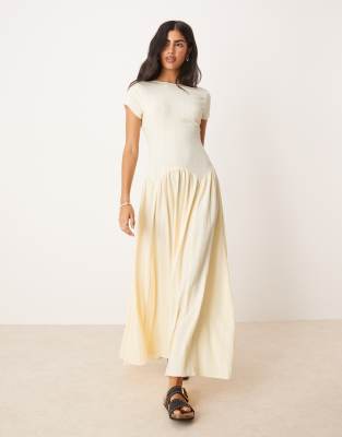 ASOS DESIGN - T-shirt-maxikjole med sænket talje og striber - view 1