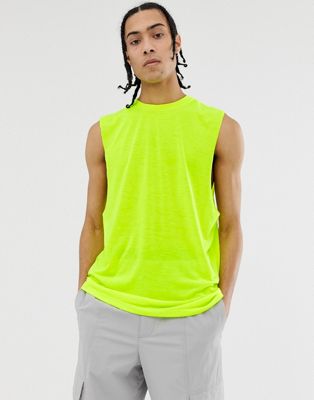 ASOS DESIGN T-shirt med afslappede ærmeløs design og med sænket armhule i neon gul