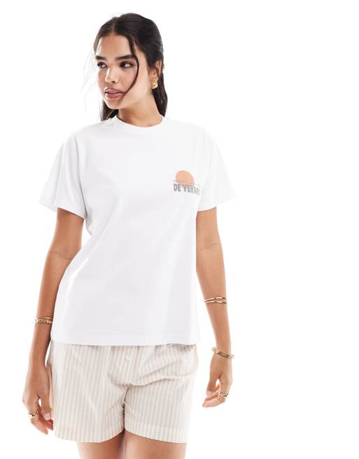 ASOS DESIGN - T-shirt med boyfriend-pasform og 'De Verano'-grafik i hvid, 2 af 4