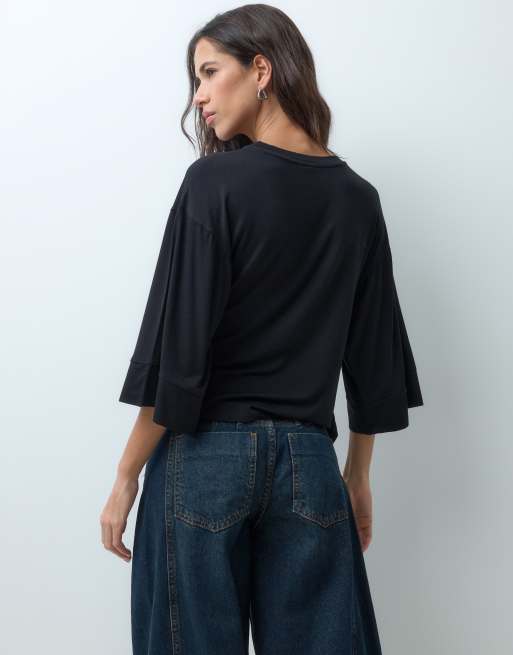 ASOS DESIGN T-shirt med knudedetalje og kappeærmer i sort, 5 af 5