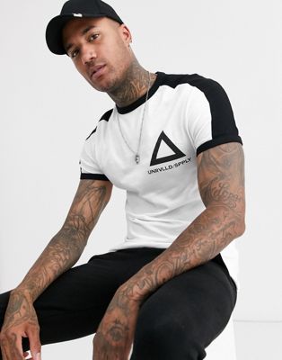 ASOS DESIGN - T-shirt met contrasterend schouderpaneel en Unrivalled Supply-logo op de borst-Wit