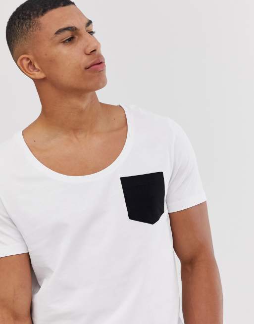 hypothese levenslang Inactief ASOS DESIGN - T-shirt met diepe lage ronde hals en contrasterende zak in  wit | ASOS