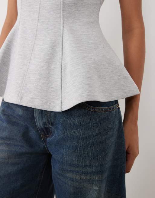 ASOS DESIGN T-shirt met korsetnaden in grijs, 2 van 4